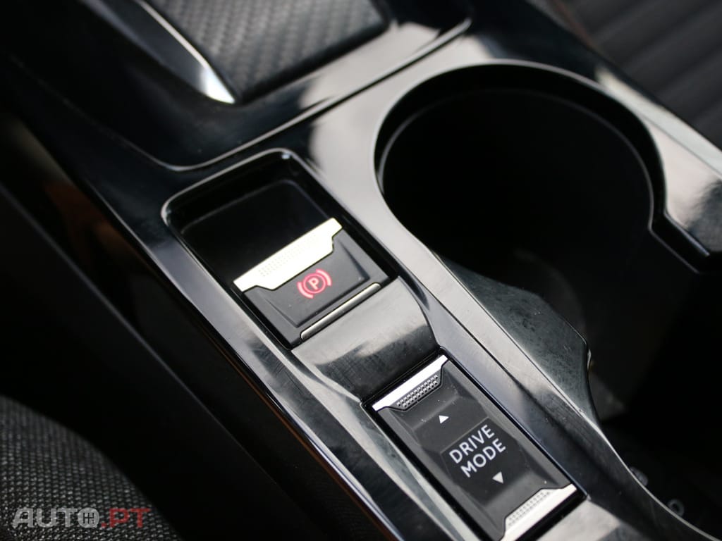 Peugeot E-208 50 kWh Allure