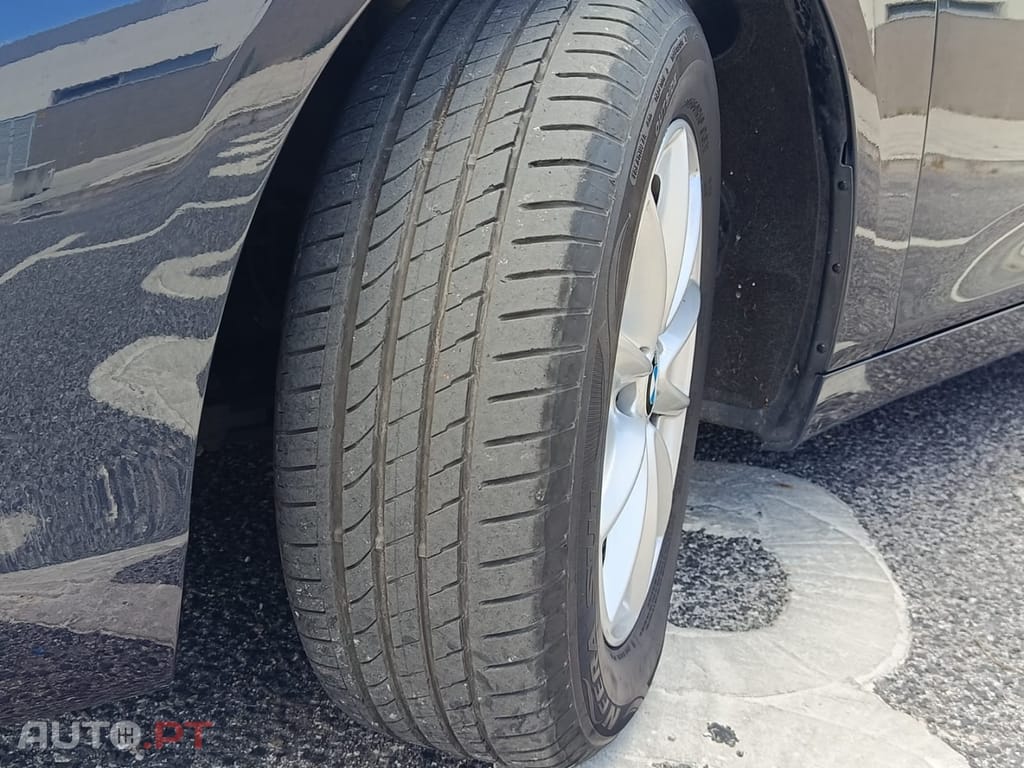 BMW 216 d 7L Advantage Auto