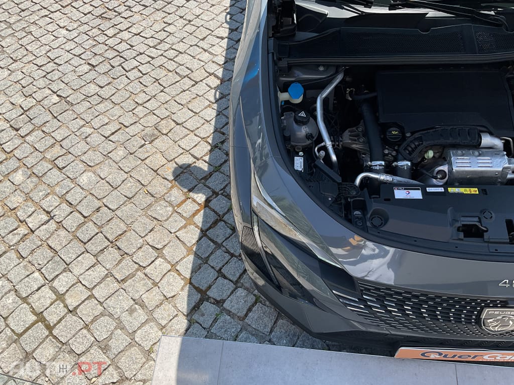 Peugeot 408 1.2 PureTech Allure EAT8