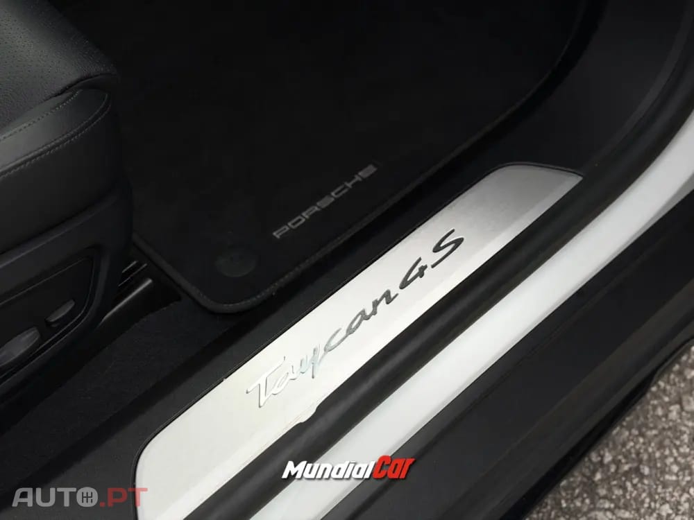 Porsche Taycan 4S