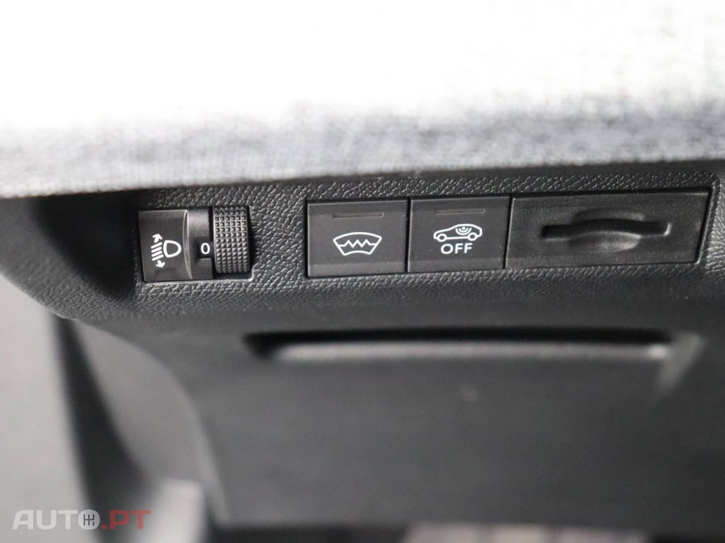 Peugeot 3008 Hybrid 145 e-DCS6 Allure I.V.A DEDUTIVEL 