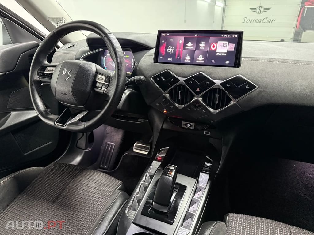 DS DS3 Crossback E-Tense Performance Line