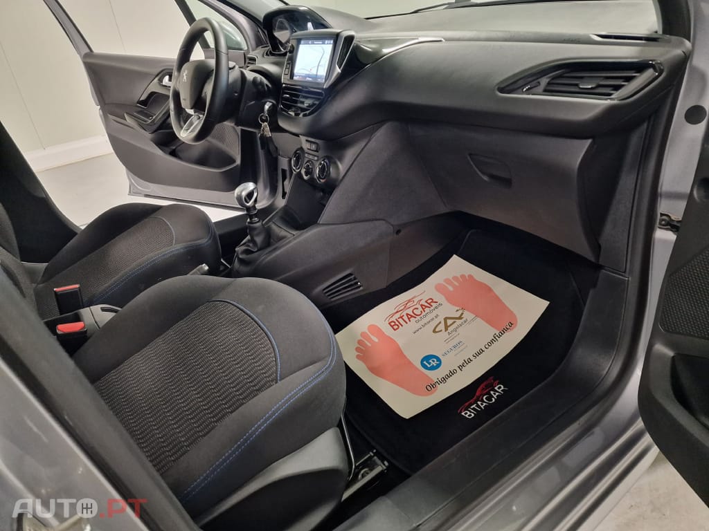 Peugeot 208 1.5 BLUEHDI 102CV SIGNATURE GPS CAMARA TRASEIRA