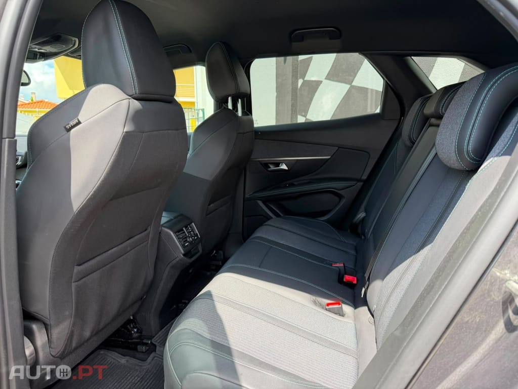 Peugeot 3008 1.6 Hybrid Allure Pack e-EAT8