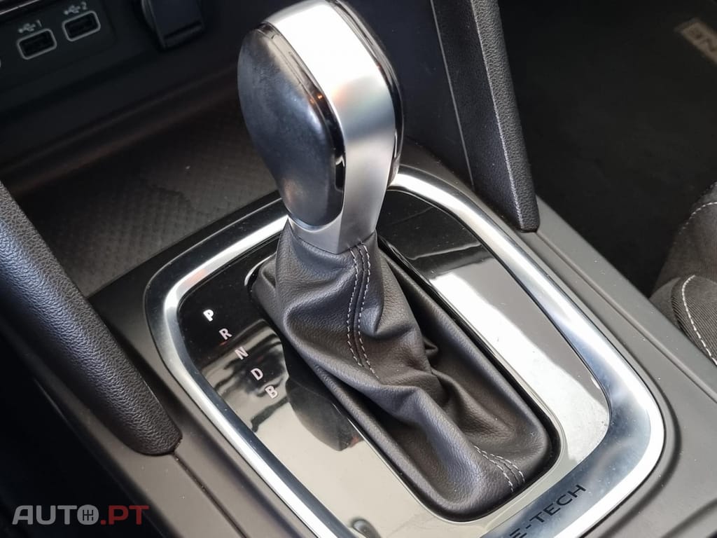 Renault Mégane Sport Tourer  1.6 E-Tech Plug-In Intens