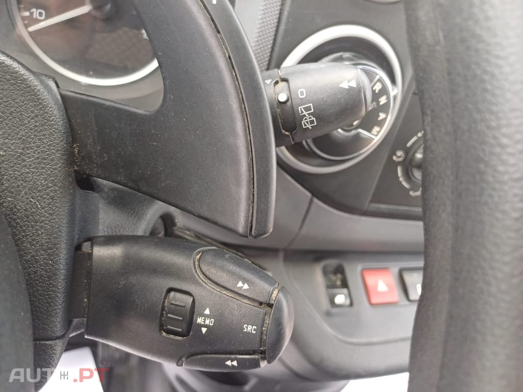 Citroen Berlingo 1.6 HDi Automática 3 Lug.