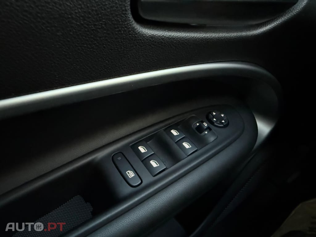 Jeep Avenger 1.2 GSE T3 Altitude
