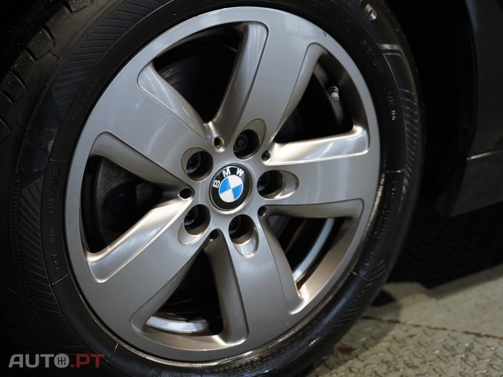 BMW 116 d Advantage Auto