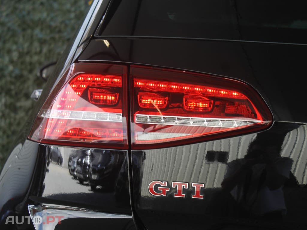 Volkswagen Golf 2.0 TSi GTi DSG Performance