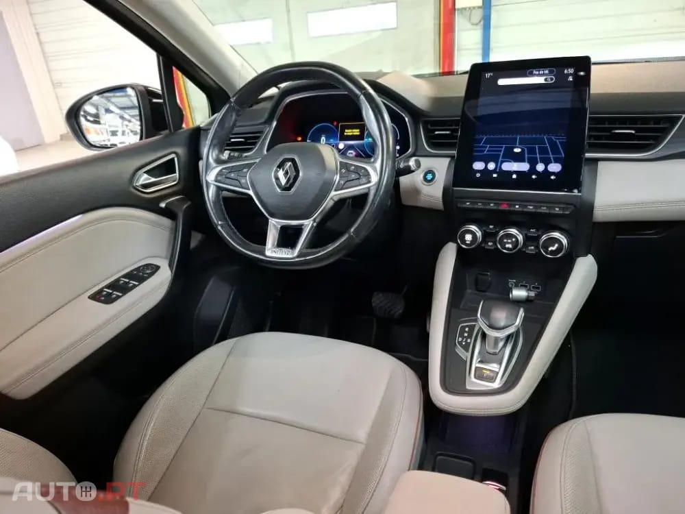 Renault Captur 1.6 E-Tech Plug-In Initiale Paris