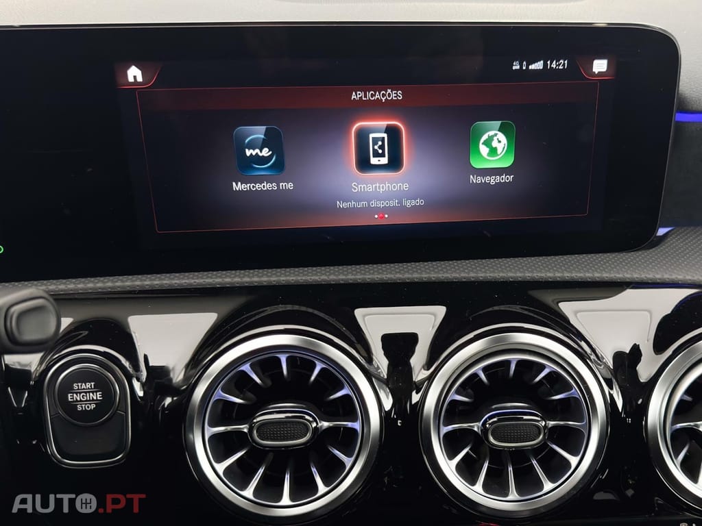 Mercedes-Benz A 250 e AMG Line