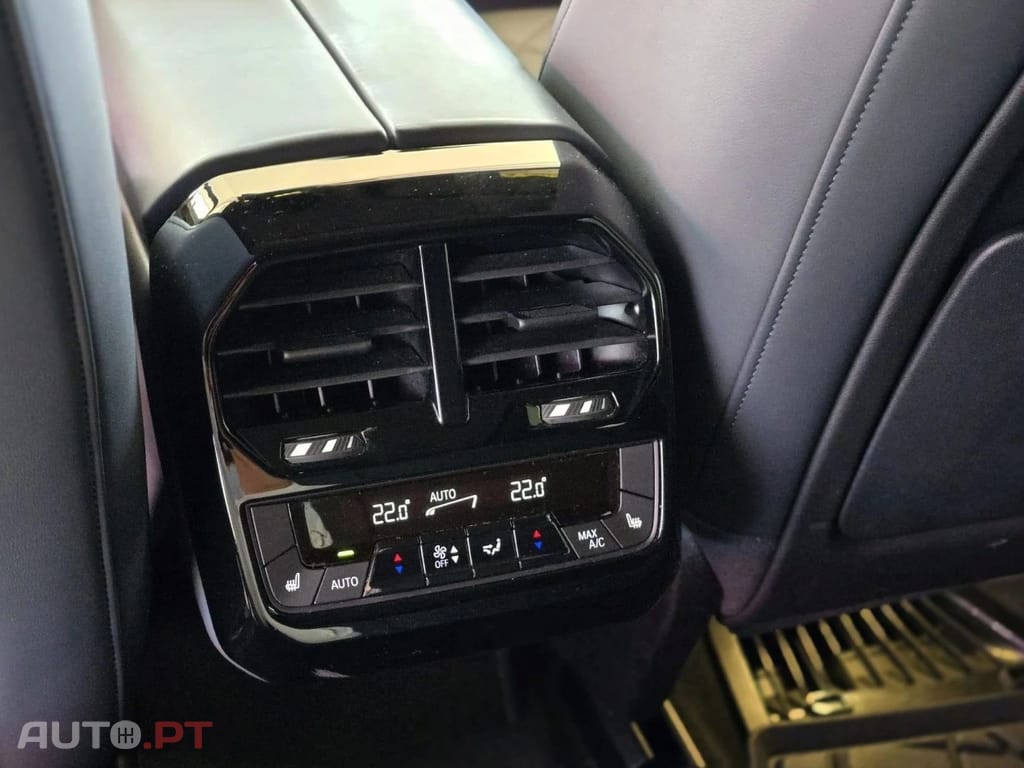 BMW iX xDrive 50