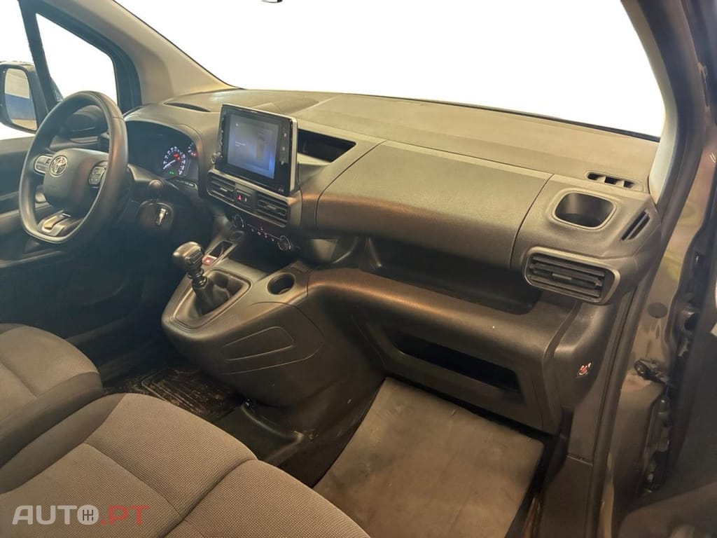 Toyota Proace City 1.5 D-4D Business