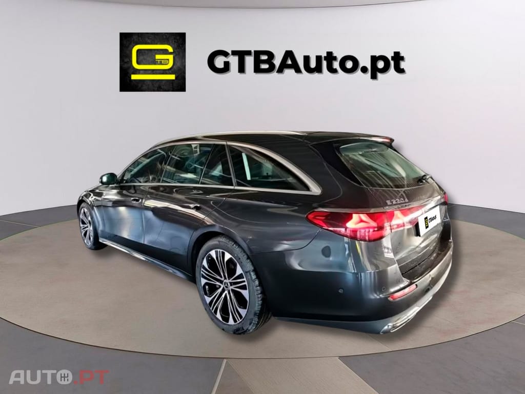 Mercedes-Benz E 220 d T AVANTGARDE I.V.A DEDUTÍVEL