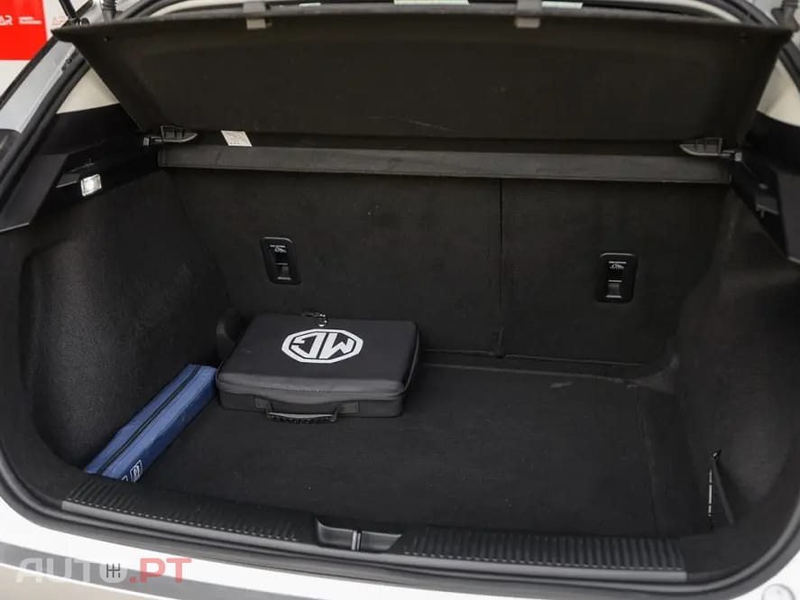 MG MG4 51 kWh Standard