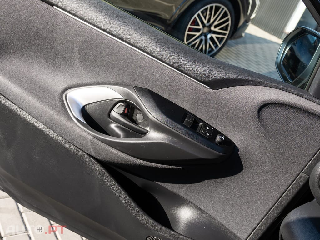 Toyota Yaris 1.0 VVT-i Comfort Plus