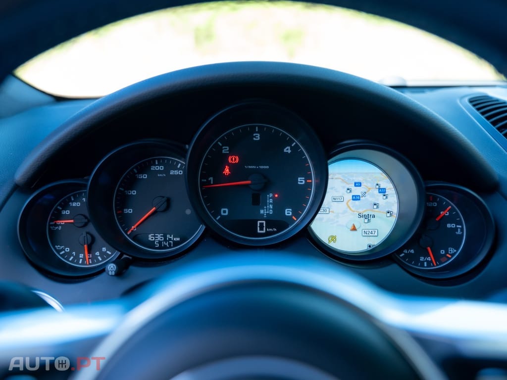 Porsche Cayenne 3.0 V6