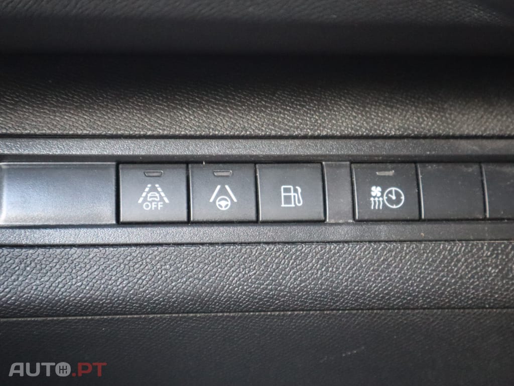 Peugeot 3008 1.6 Hybrid GT e-EAT8