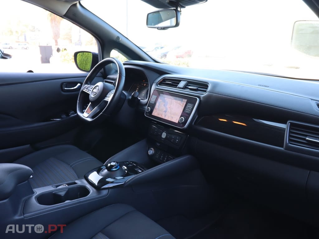 Nissan Leaf N-Connecta Full Led