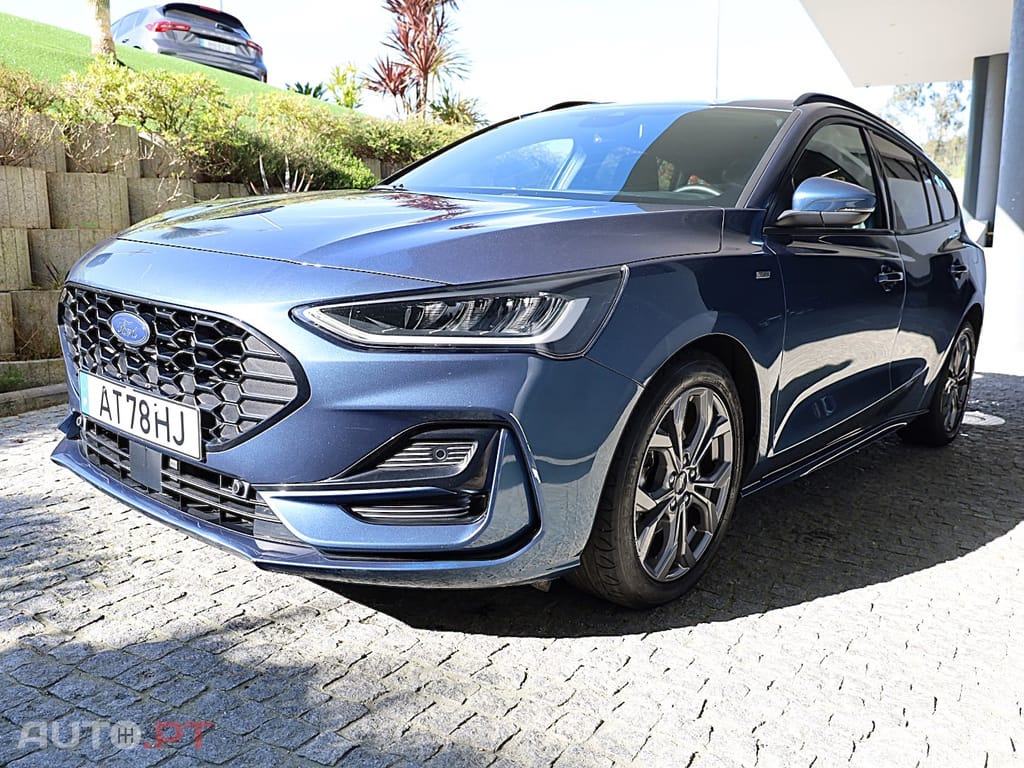 Ford Focus SW 1.0 EcoBoost MHEV ST-Line X