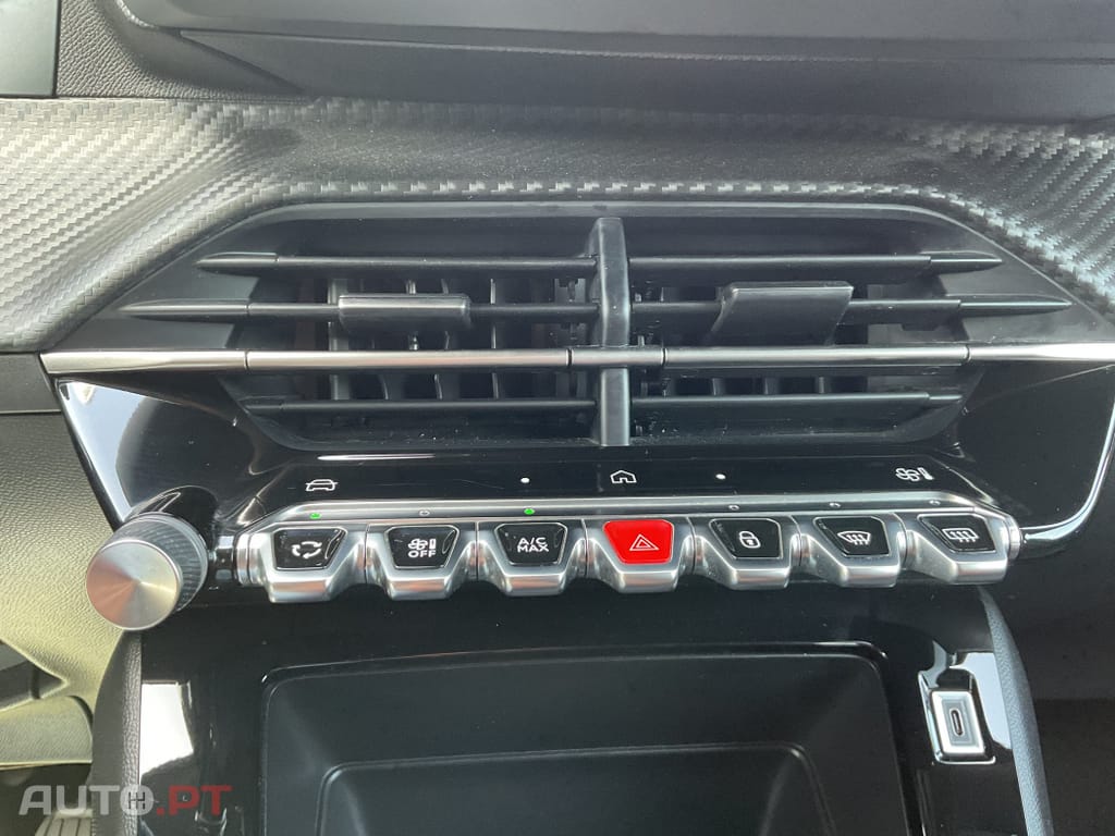 Peugeot 2008 1.2 PureTech Active Pack