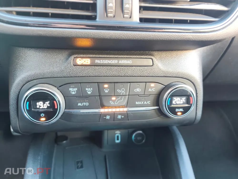 Ford Focus SW 1.0 EcoBoost MHEV ST-Line Design SIP