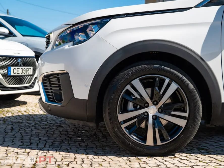 Peugeot 5008 1.5 BlueHDi Allure Pack