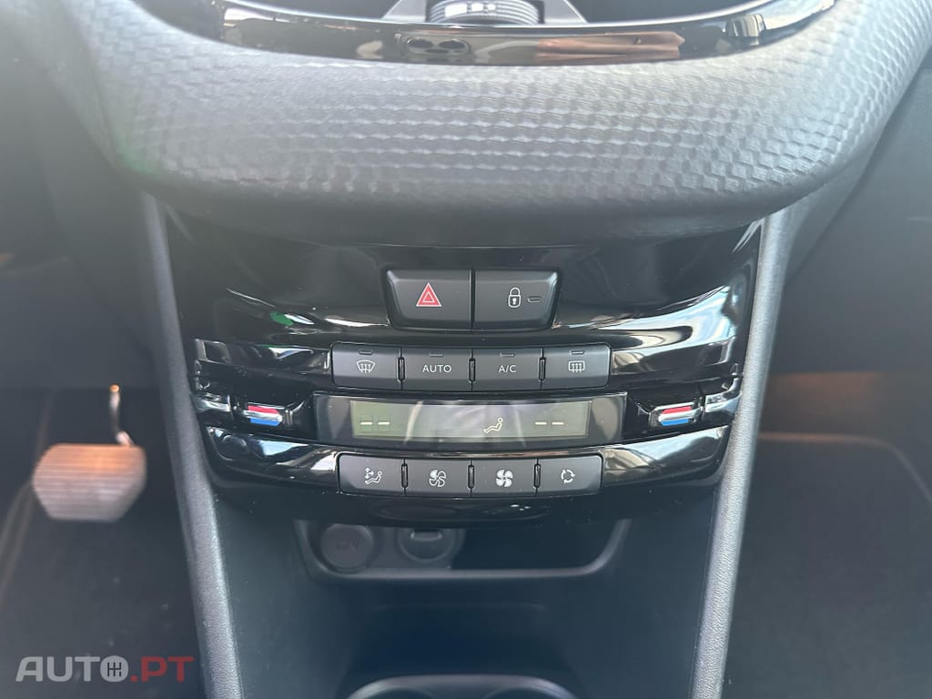 Peugeot 2008 1.5 BlueHDi Allure EAT6