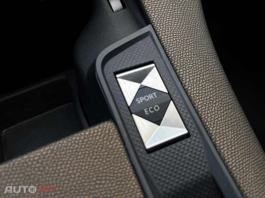 DS DS7 Crossback 1.5 BlueHDI EAT8