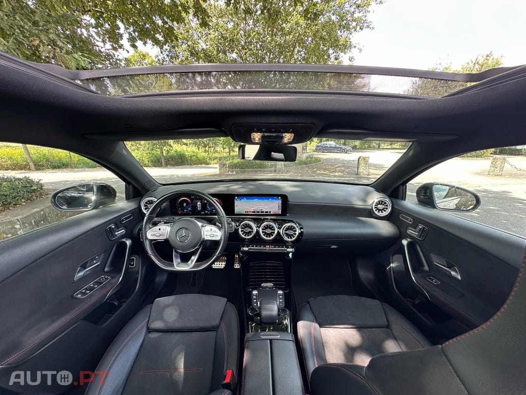 Mercedes-Benz A 250 e AMG Line