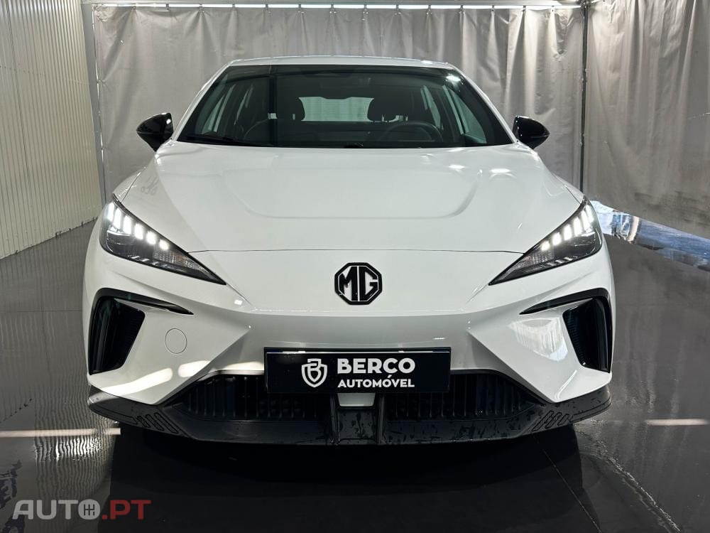 MG MG4 51 kWh Standard