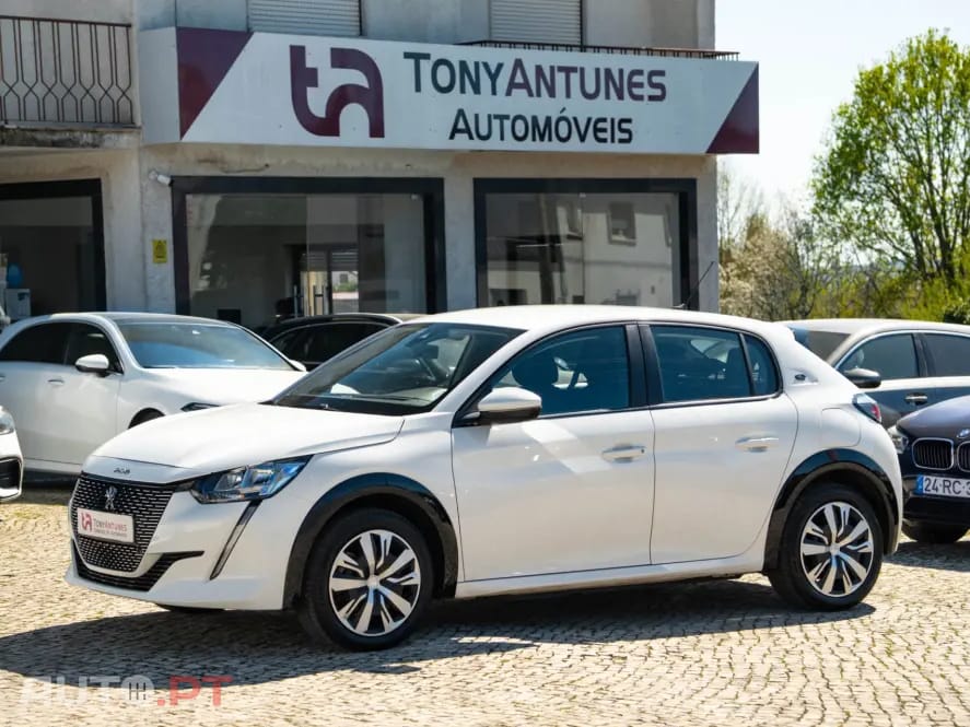 Peugeot E-208 50 kWh Active