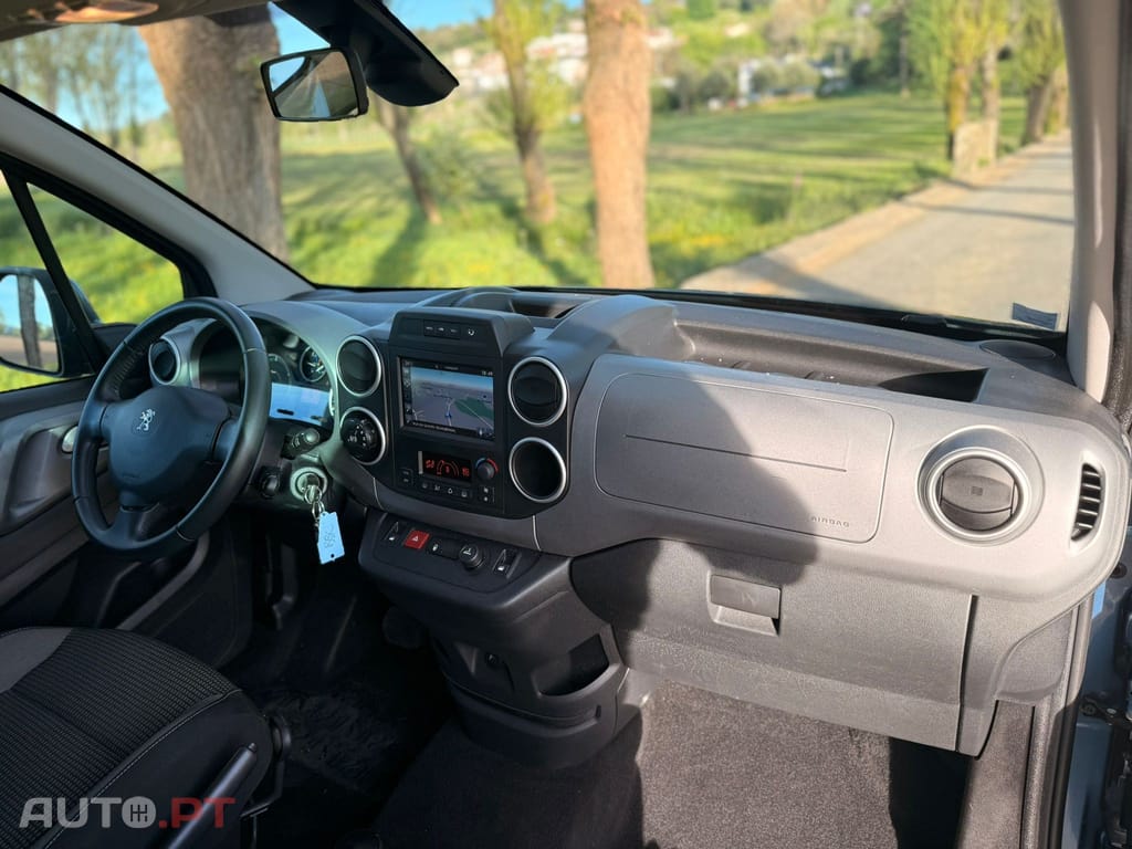 Peugeot E-Partner Action