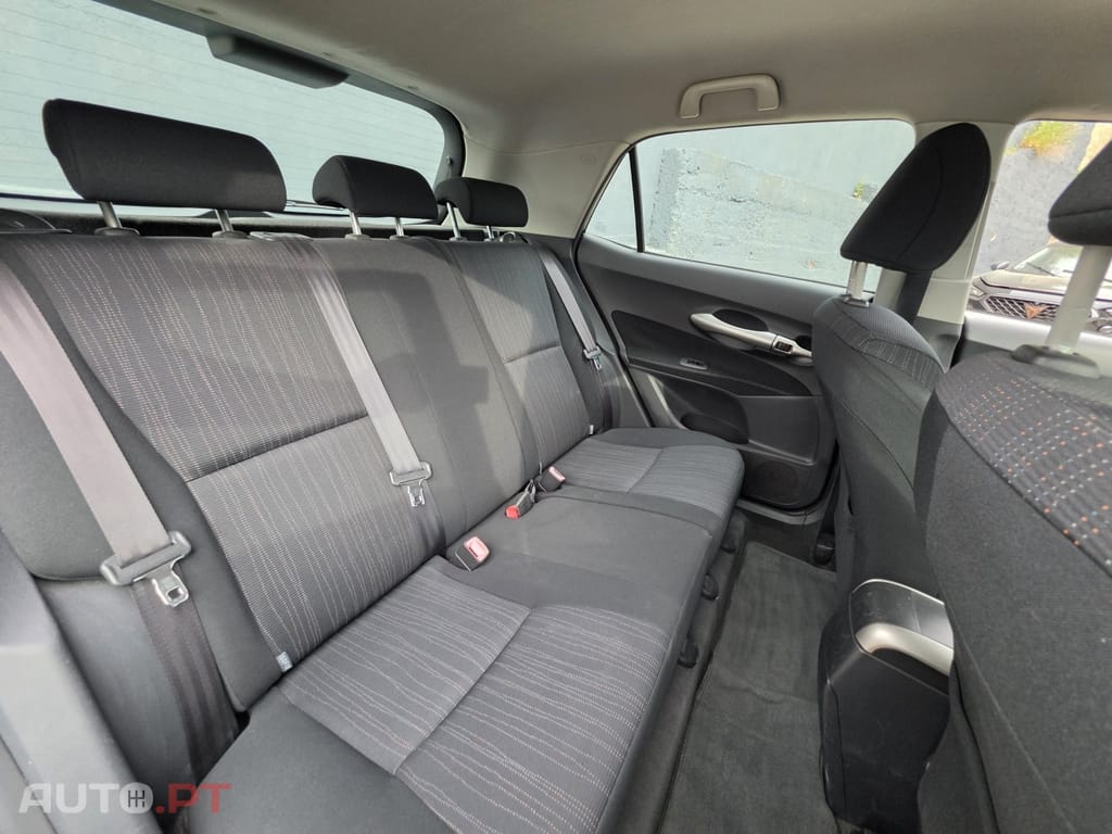 Toyota Auris 1.33 VVT-i Comfort+J16