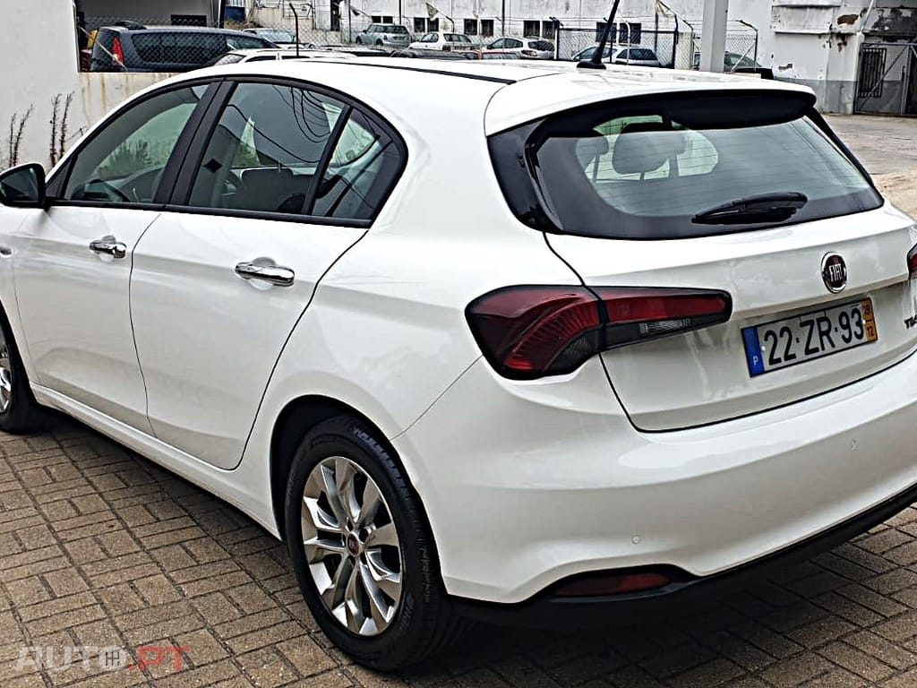 Fiat Tipo 1.3 M-Jet Lounge