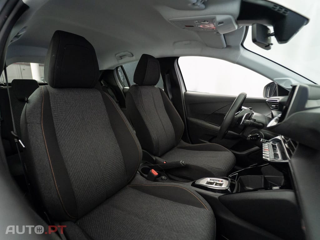 Peugeot 208 1.2 Hybrid SE Style e-DCS6