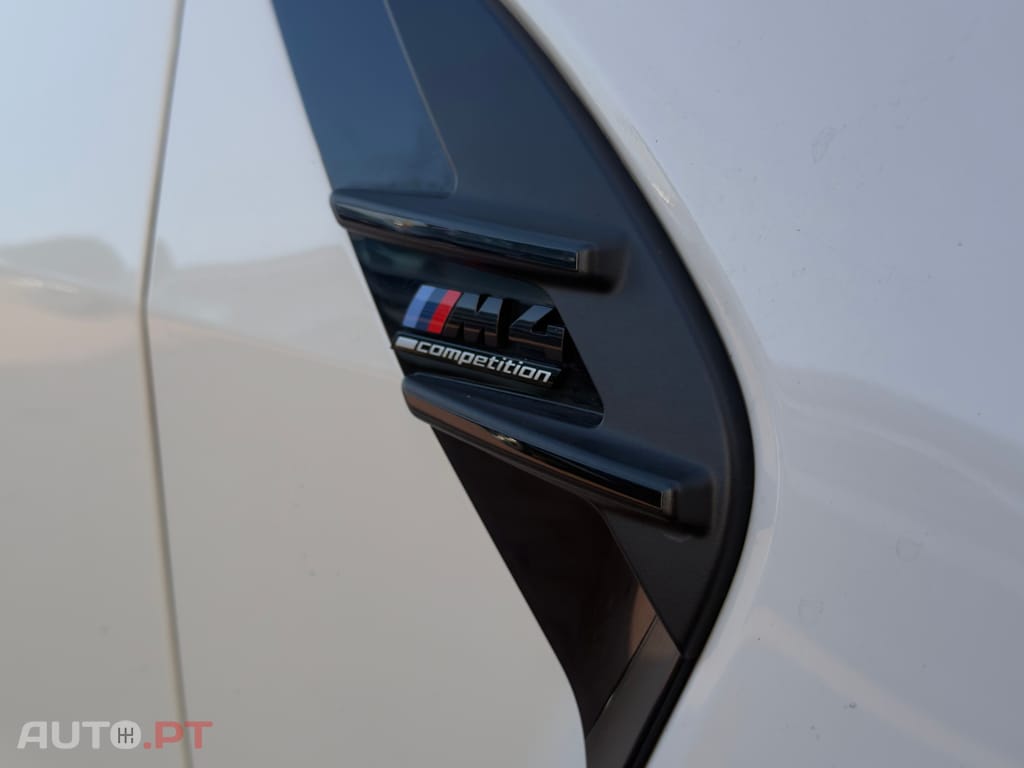 BMW M4 X-DRIVE CARBONO