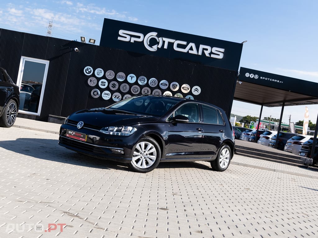 Volkswagen Golf 1.6 TDI Confortline