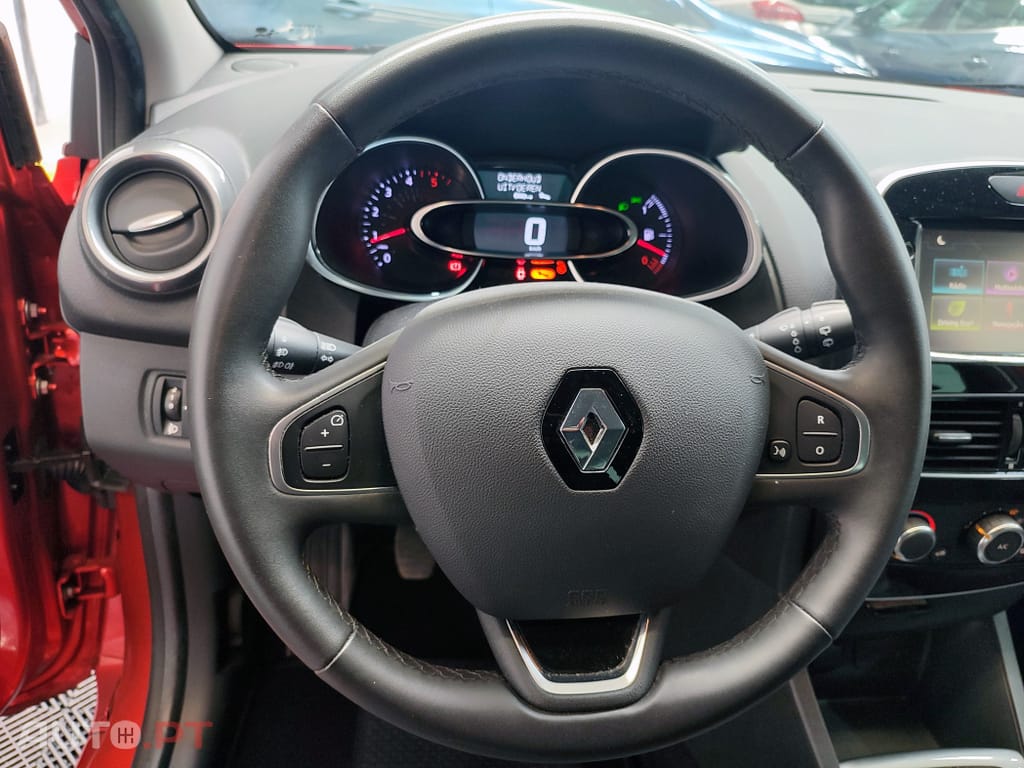 Renault Clio Limited