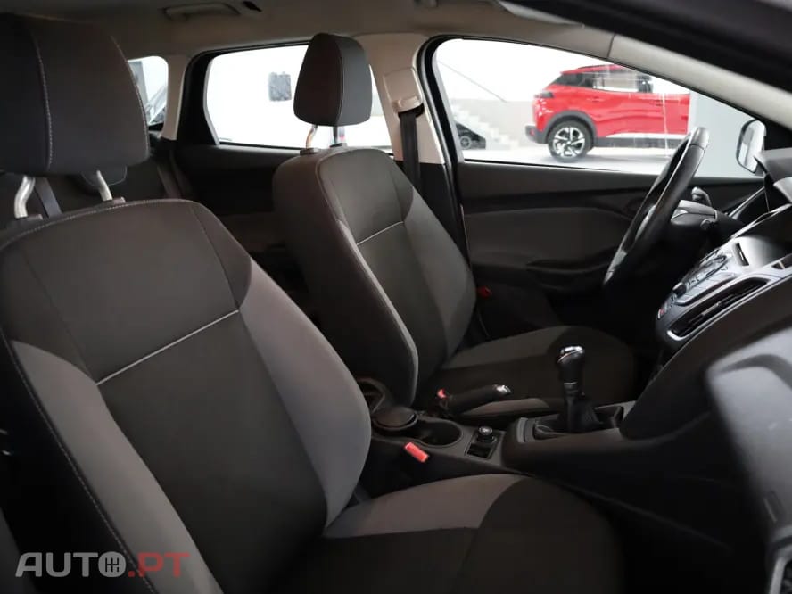 Ford Focus 1.0 EcoBoost S&S COOL&CONNECT