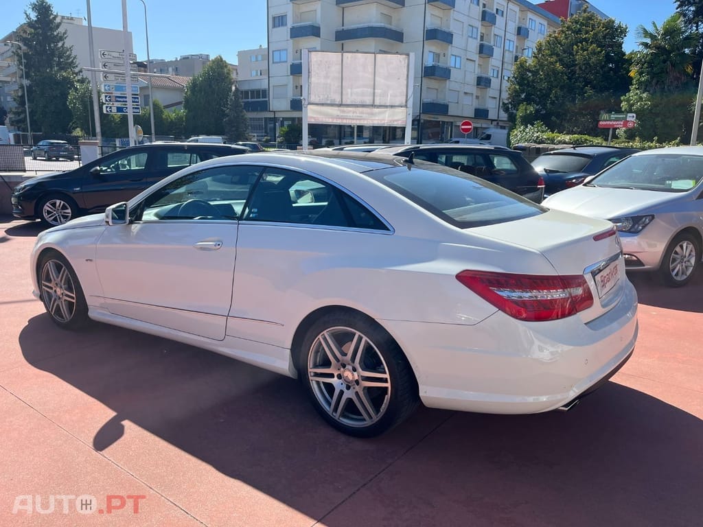 Mercedes-Benz E 220 CDI Avantgarde BlueEfficiency Auto.