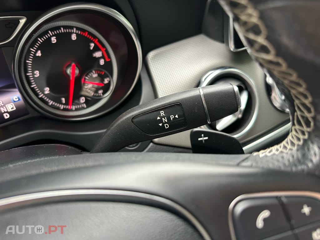 Mercedes-Benz GLA 220 4Matic 8G-DCT Special Edition