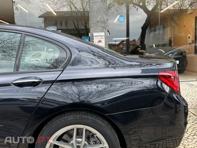 BMW 730 d xDrive Pack M