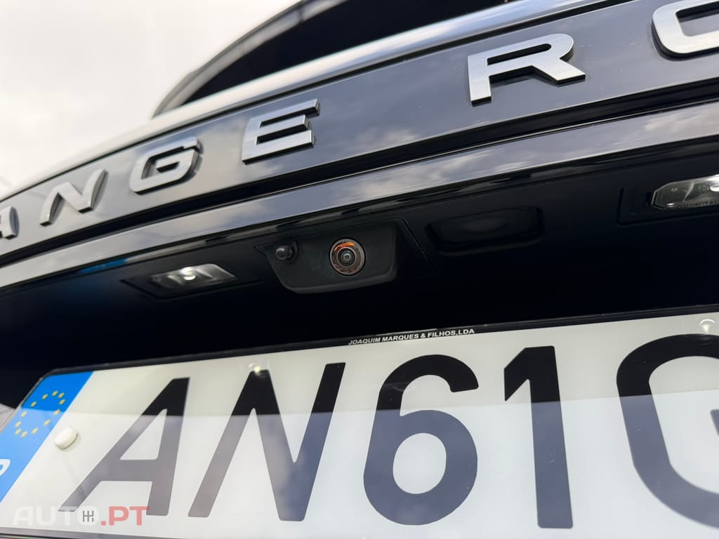 Land Rover Evoque 1.5 P300e AWD R-Dynamic S Auto