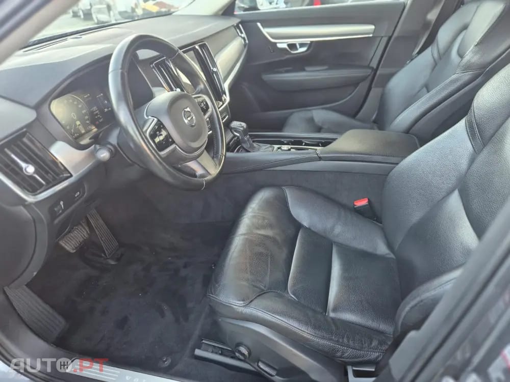 Volvo V90 2.0 D4 Momentum Plus Geartronic