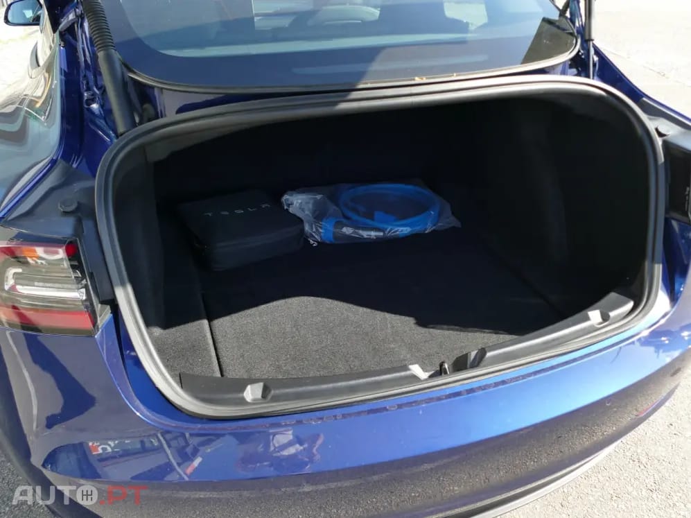 Tesla Model 3 Tração Traseira