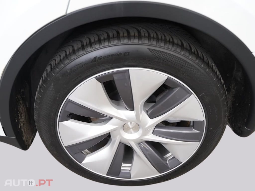 Tesla Model Y Standard 96% I.V.A DEDUTIVEL