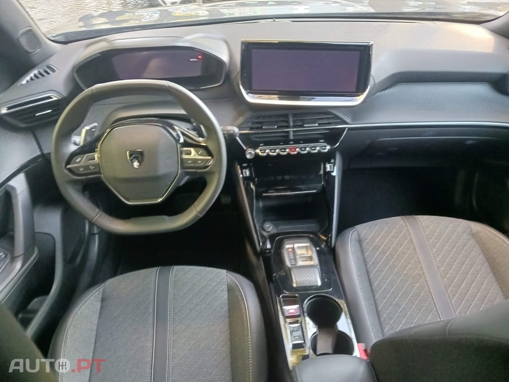 Peugeot 2008 1.2 Hybrid Allure e-DCS6