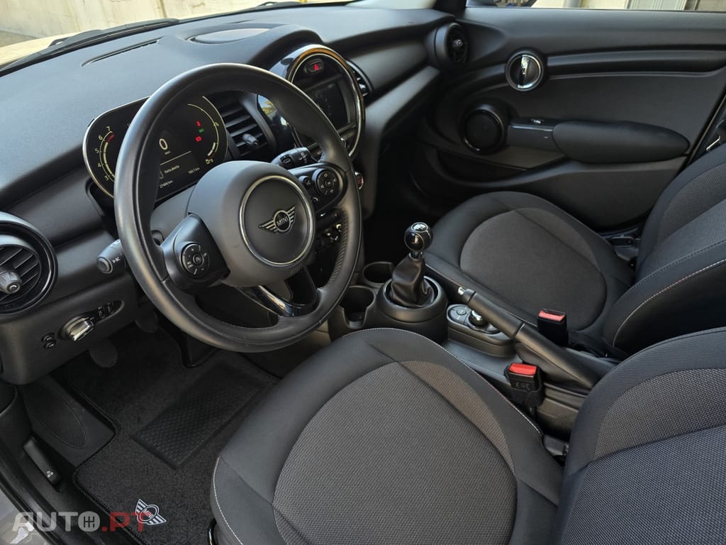 MINI Cooper ONE FIRST