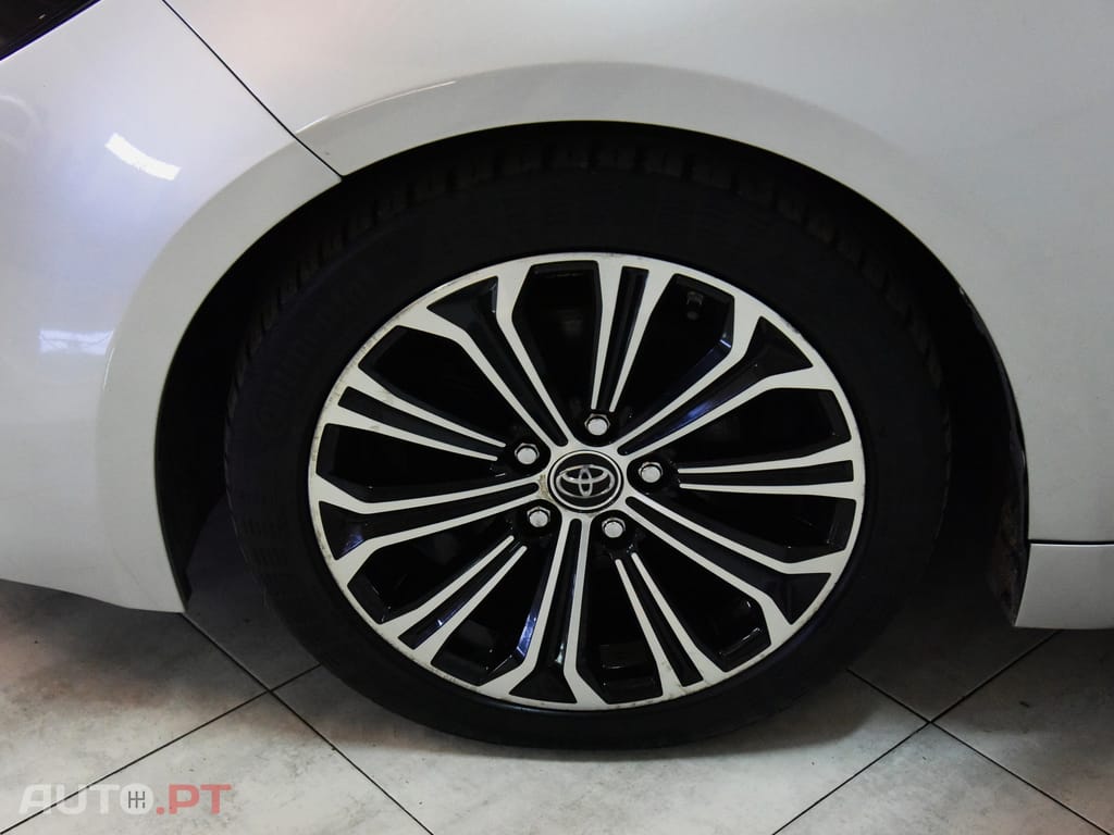 Toyota Corolla Touring Sports 1.8 Hybrid Comfort+P.Sport